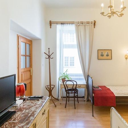 Szeroka 33 D-F By Homeprime Krakow Bagian luar foto