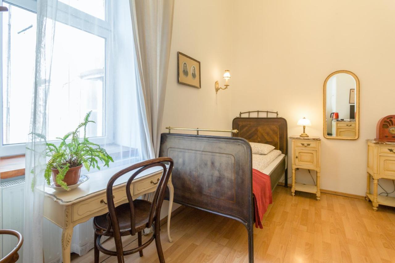 Szeroka 33 D-F By Homeprime Krakow Bagian luar foto